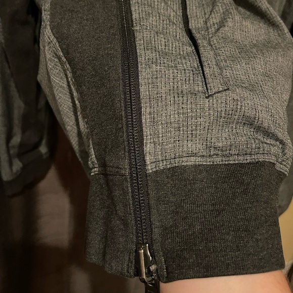 Lulu Lemon reversible jacket - Picture 2 of 3